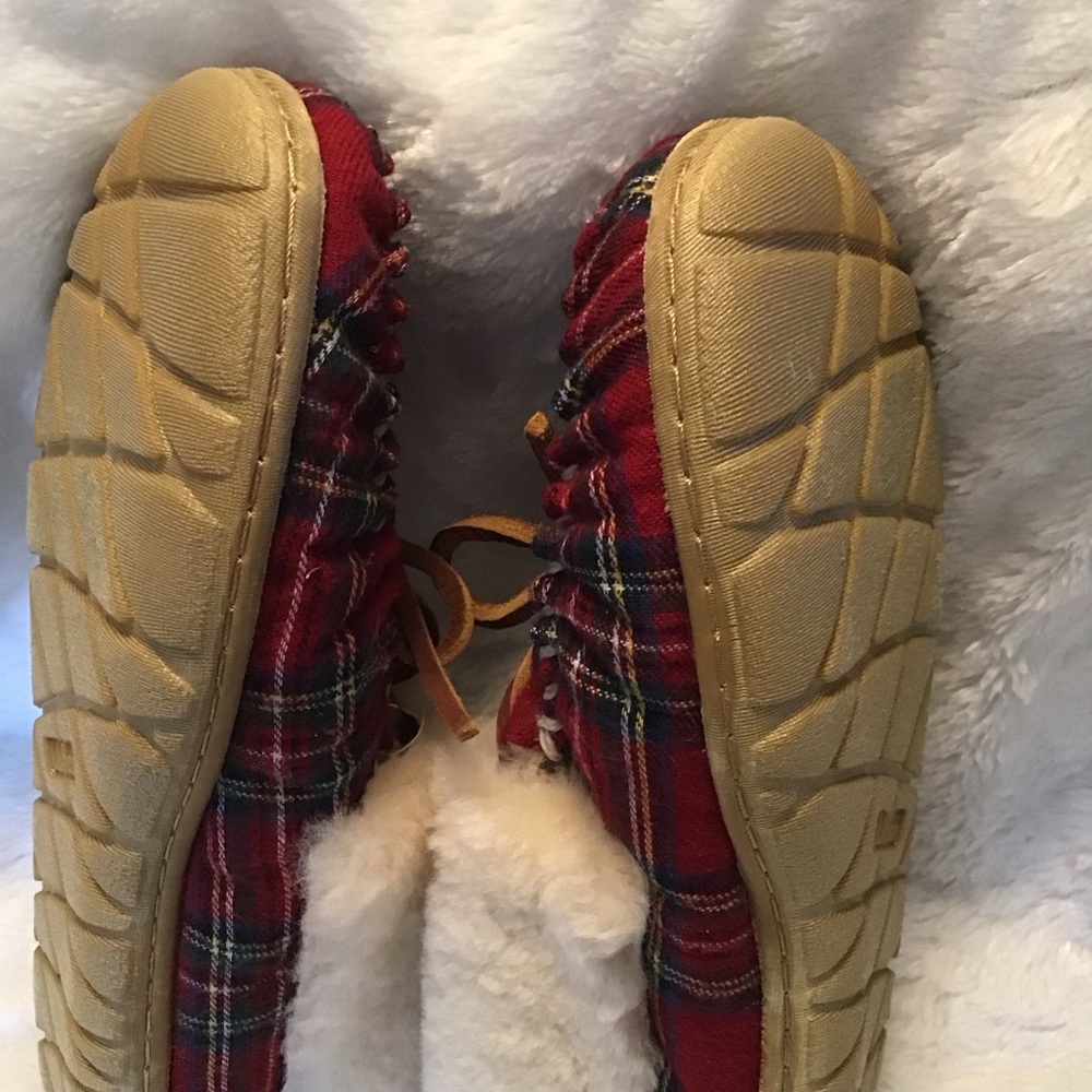 L.L.Bean Wicked Good Moccasin Slippers. Red Plaid, Shearling Lined Women’s Sz 7. - Picture 7 of 11